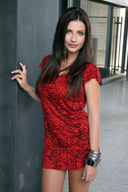 Miriam Giovanelli photo 117821