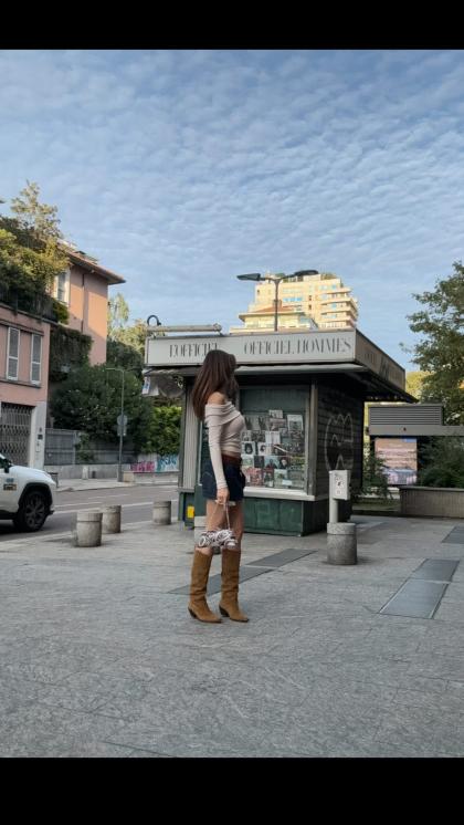 Charleen Weiss photo 1412