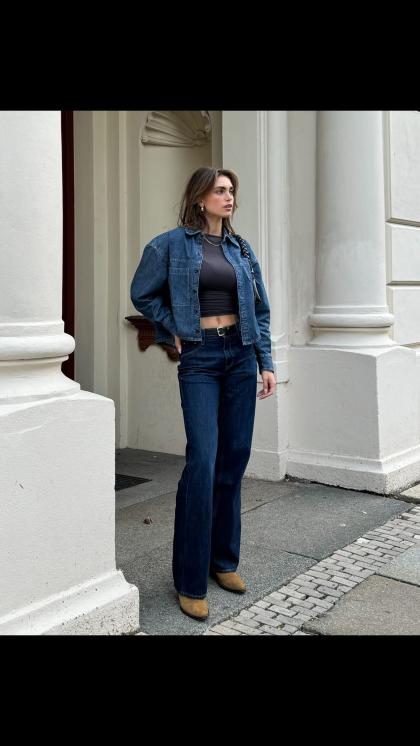 Charleen Weiss photo 1424