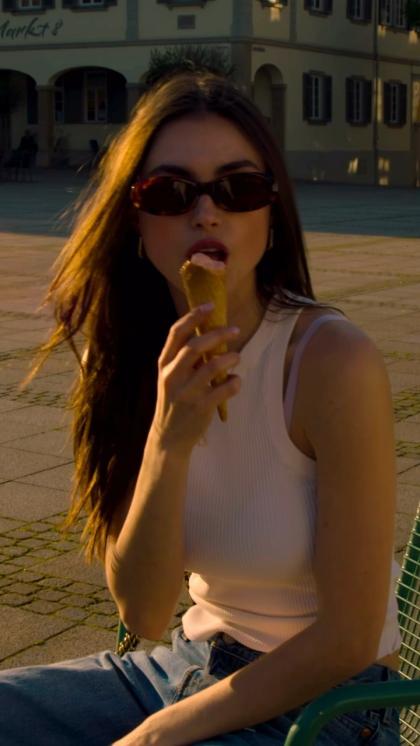 Charleen Weiss photo 1467