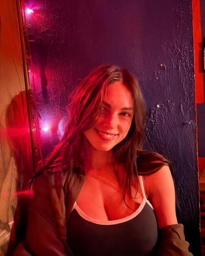 Charleen Weiss photo 1480