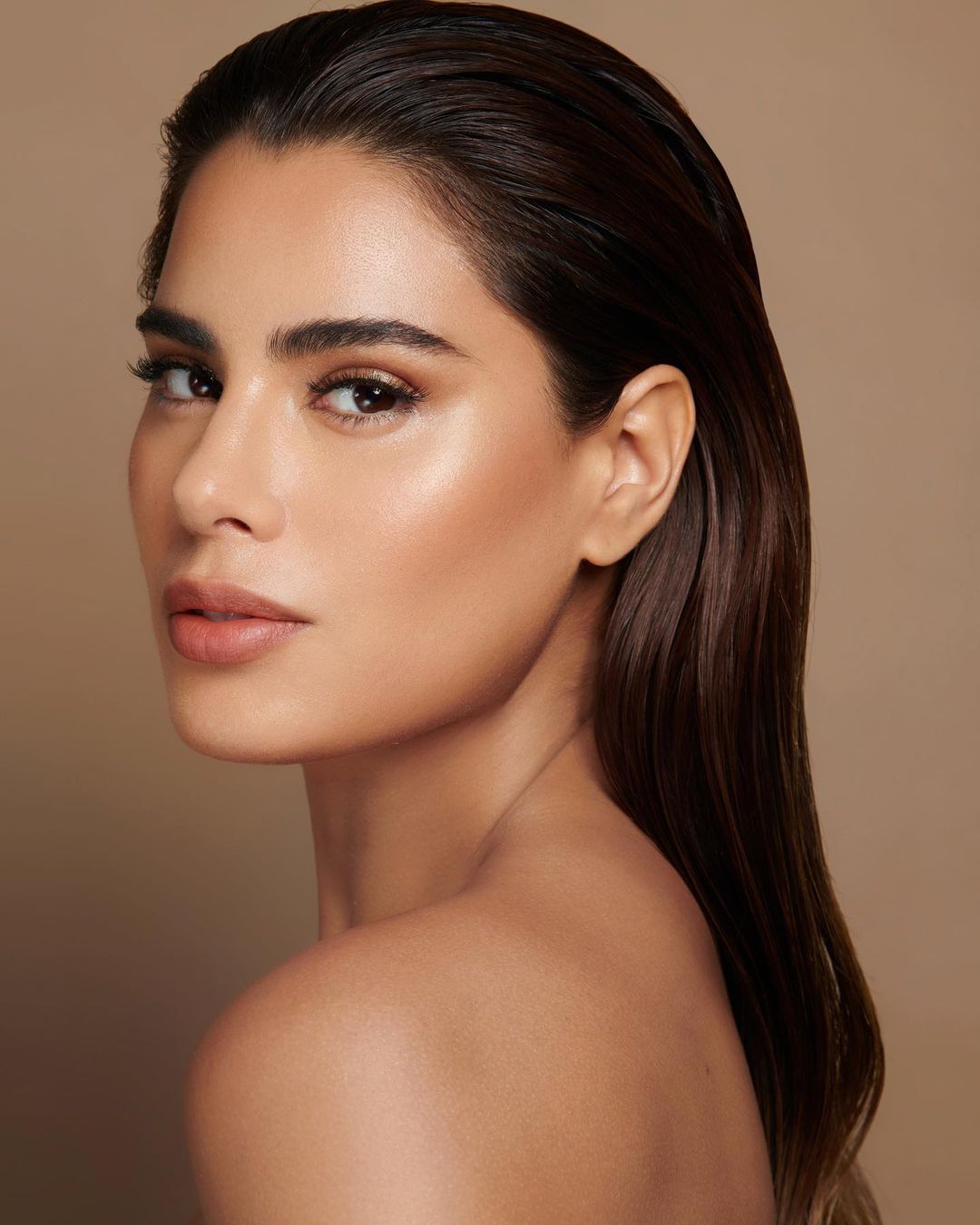 Ariadna Gutierrez #118794