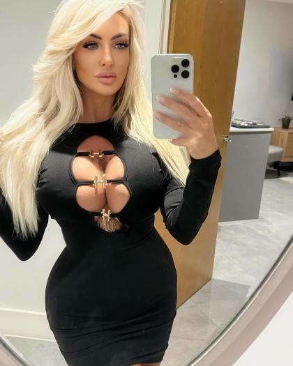 Debbie Clarkson photo 46635