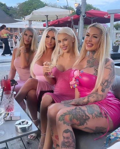 Debbie Clarkson photo 46651