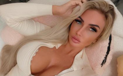 Debbie Clarkson photo 46717