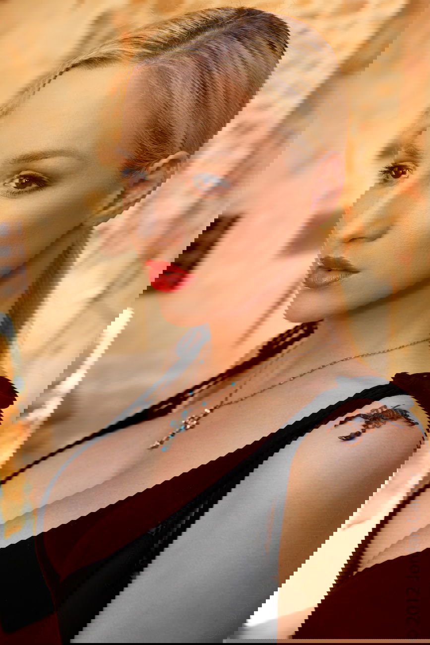 Jordan Carver #120383