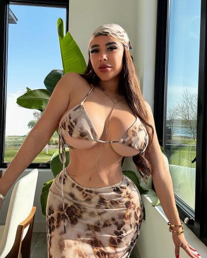 Debbie Ayoub photo 17195