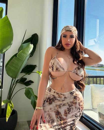 Debbie Ayoub photo 17196