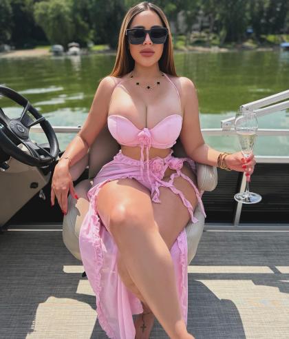 Debbie Ayoub photo 80