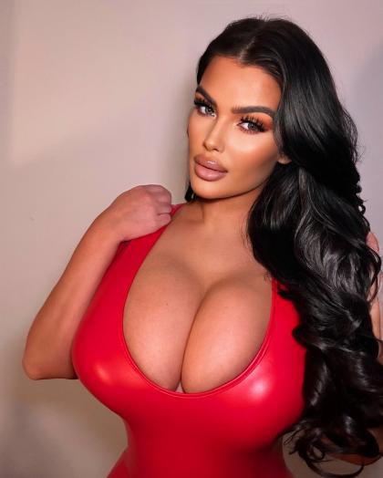 Angelica Sharpe photo 47082