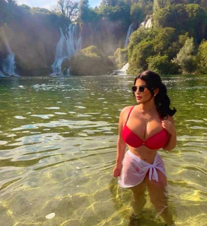 Angelica Sharpe photo 47088