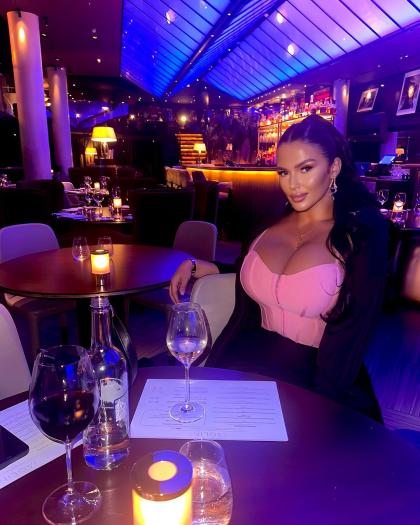 Angelica Sharpe photo 47094