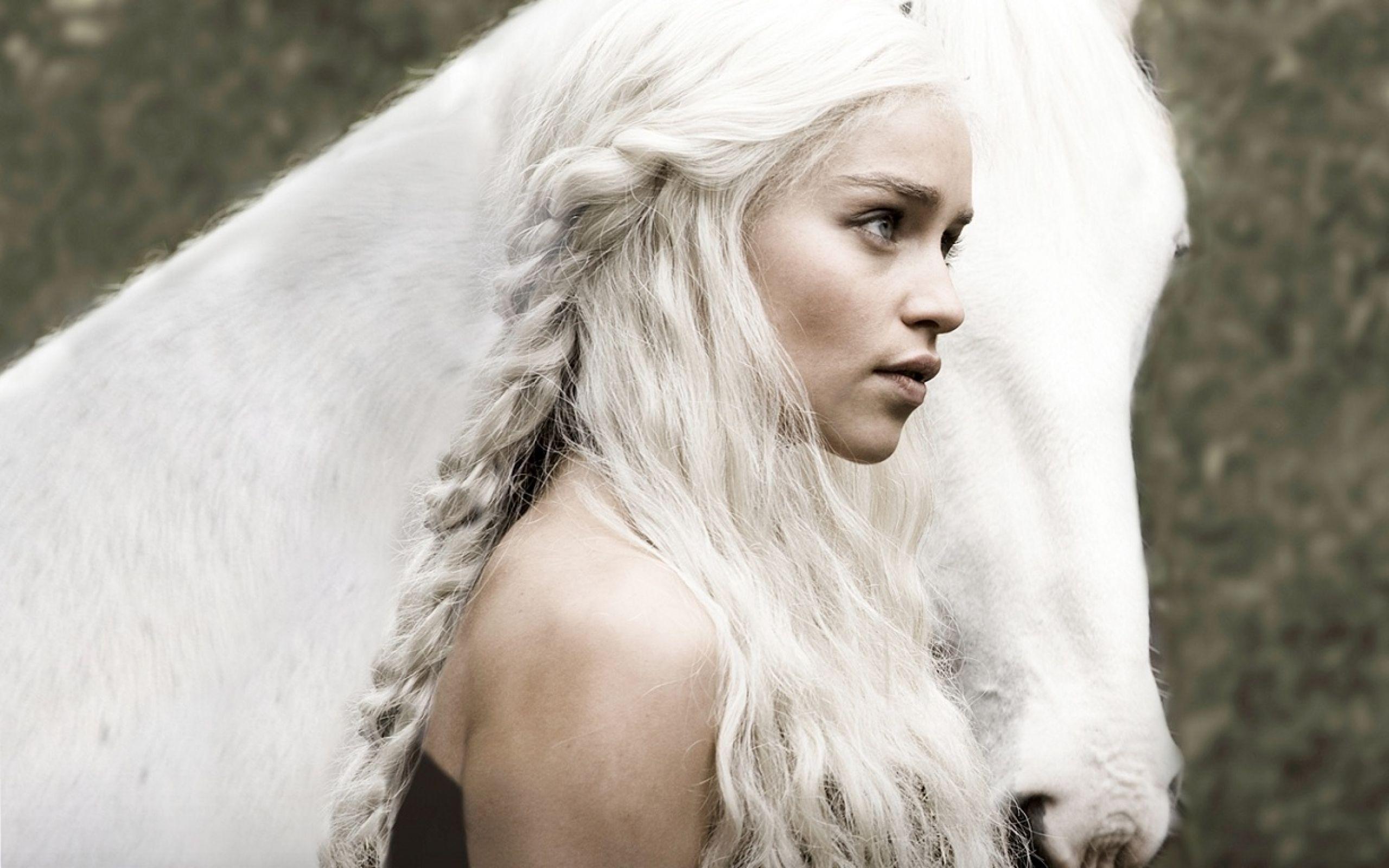 Emilia Clarke #239025