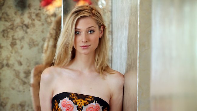 Elizabeth Debicki #125884