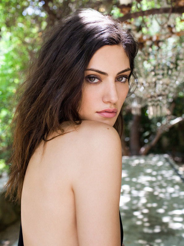 Phoebe Tonkin #127961