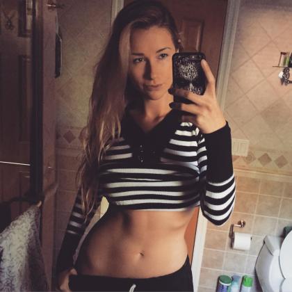 Noelle Foley photo 128488