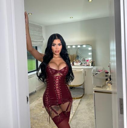 Chloe Saxon photo 37070