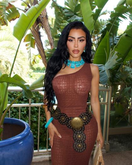 Chloe Saxon photo 37098