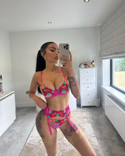 Chloe Saxon photo 37114