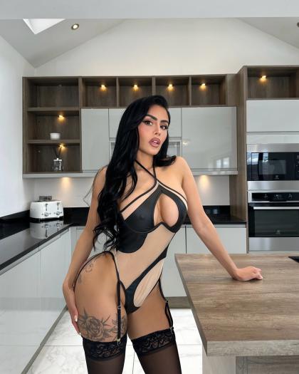 Chloe Saxon photo 37123