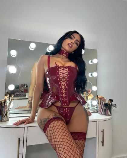 Chloe Saxon photo 37131