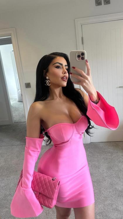 Chloe Saxon photo 37155