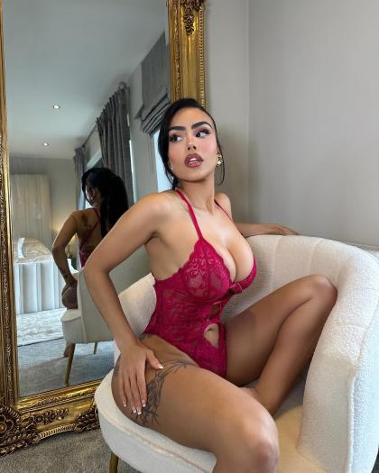 Chloe Saxon photo 37161