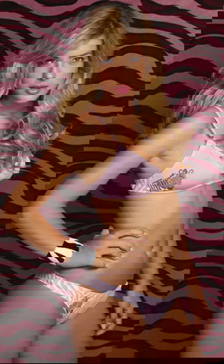 María Eugenia Suárez #129867