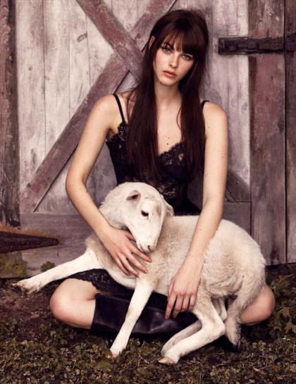 Vittoria Ceretti photo 130125