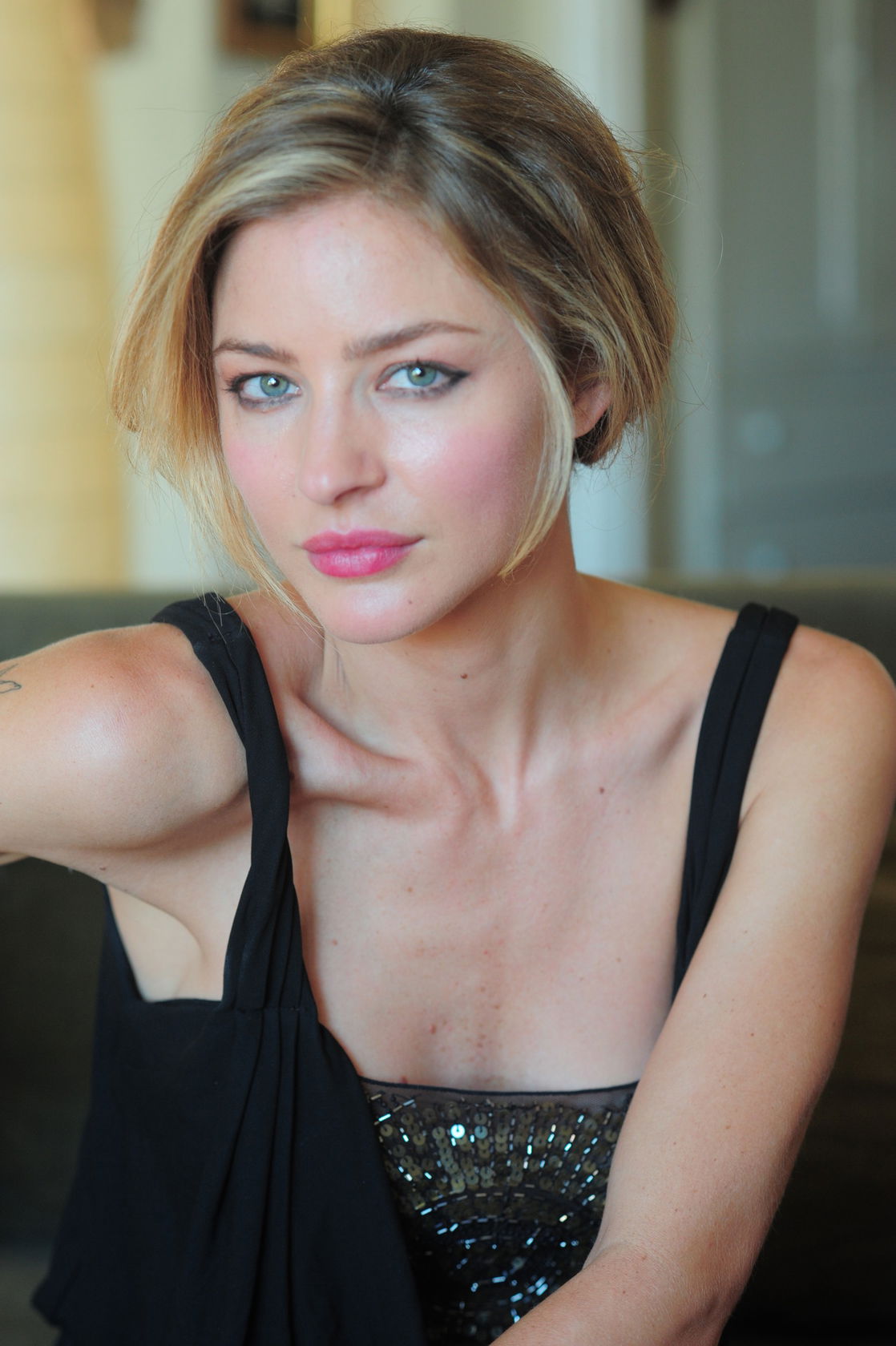 Tabrett Bethell #131448