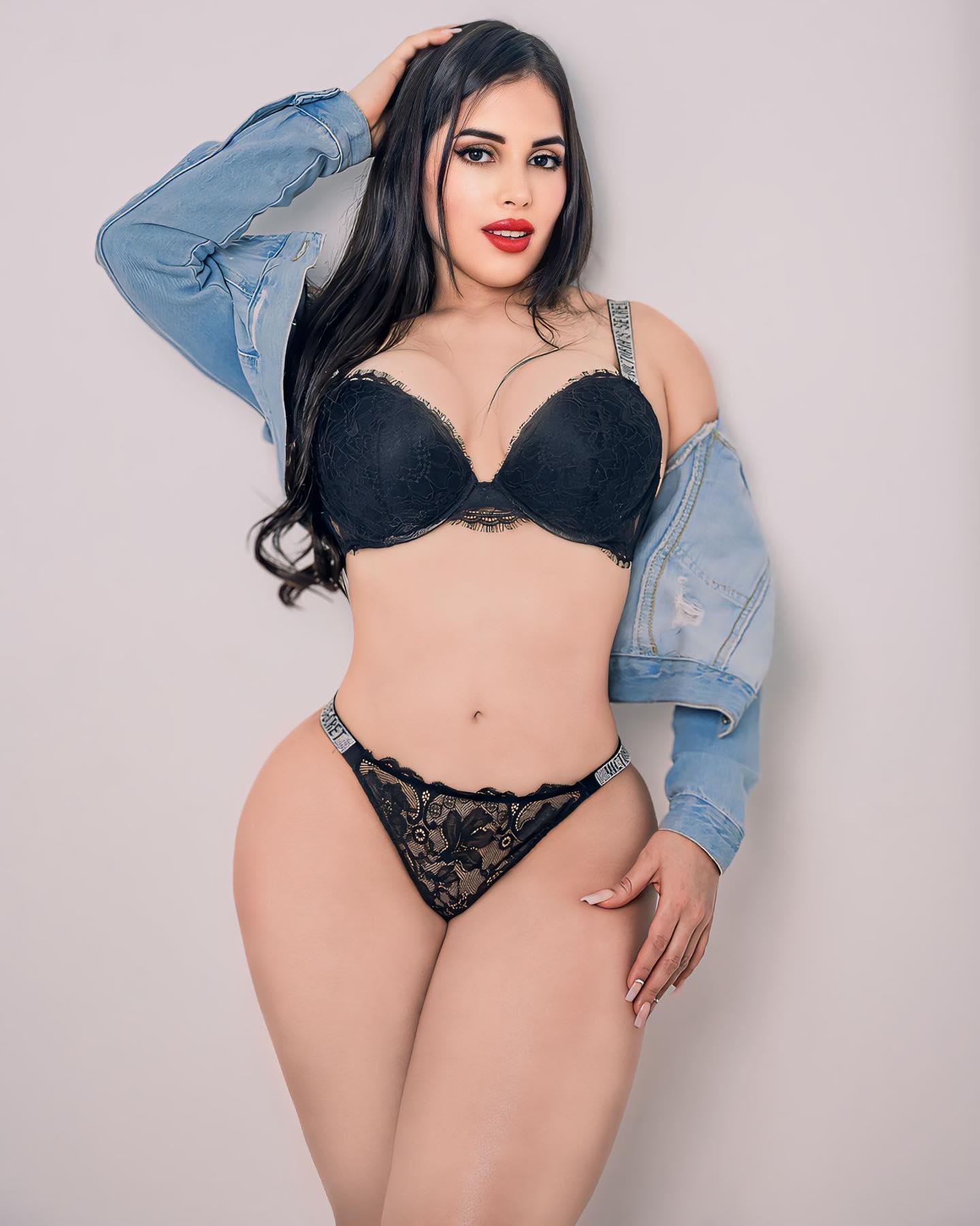 Aracely Meza #135377