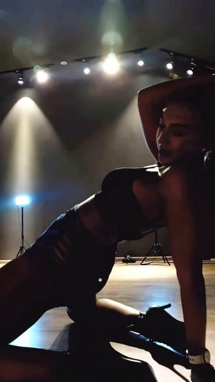 Andrea Rusu photo 48217