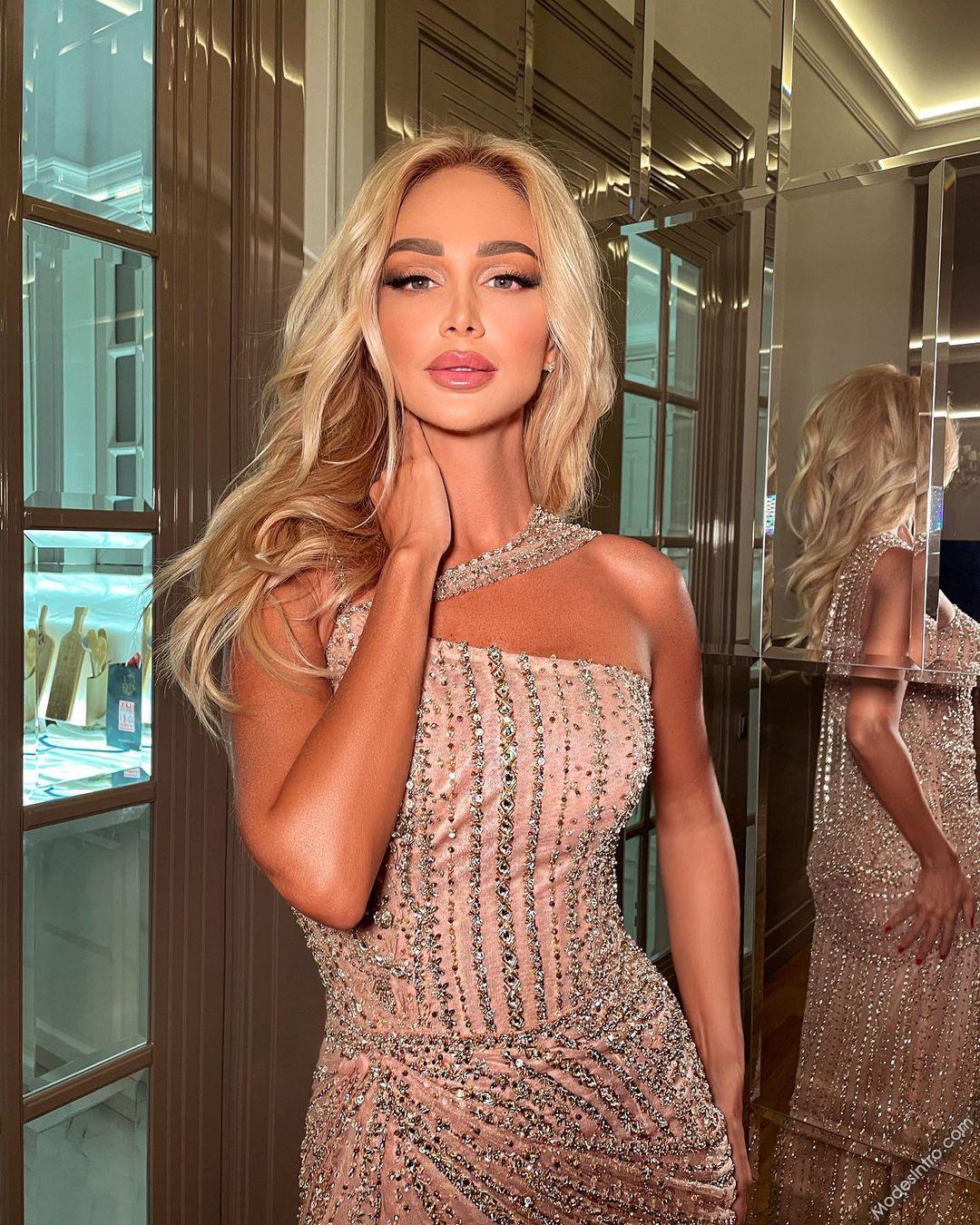 Victoria Lopyreva #259414