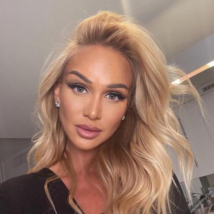 Victoria Lopyreva photo 259422