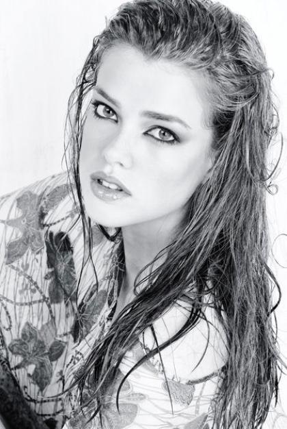 Julia Saner photo 137662