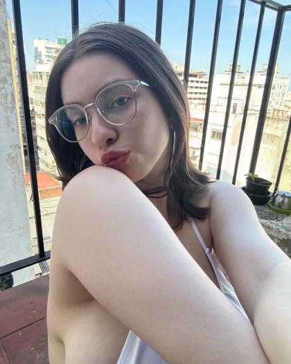 Emily Emika photo 48327