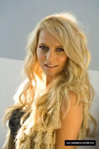 Teresa Palmer