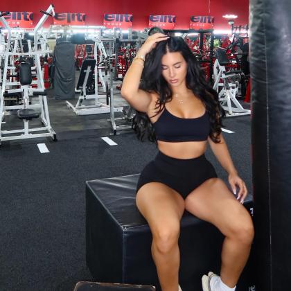 Lynn Kainoa photo 143723