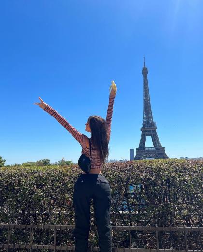 Mikaela Testa photo 143950