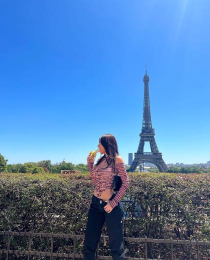 Mikaela Testa photo 143952