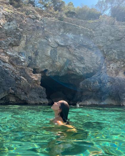 Mikaela Testa photo 143985