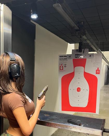 Mikaela Testa photo 144003