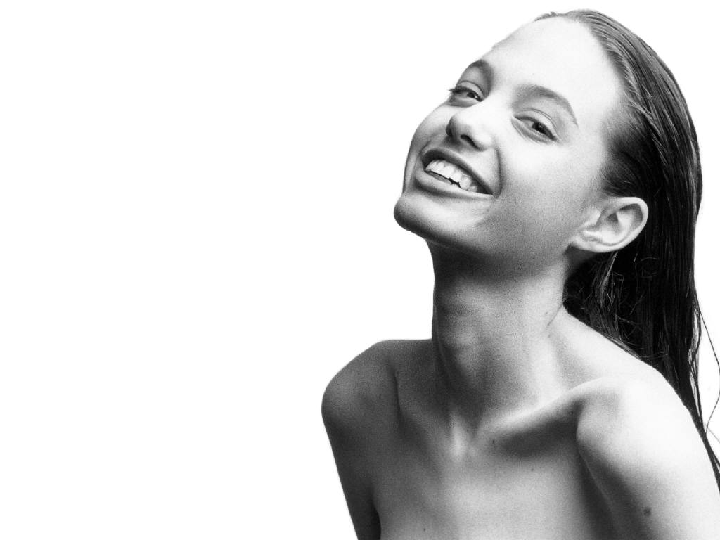 Angelina Jolie #28785