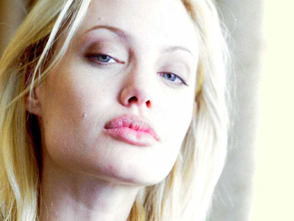 Angelina Jolie #28796