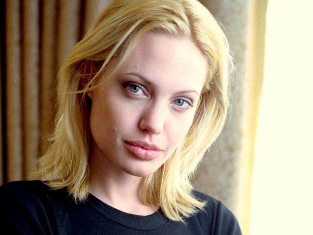 Angelina Jolie #28797