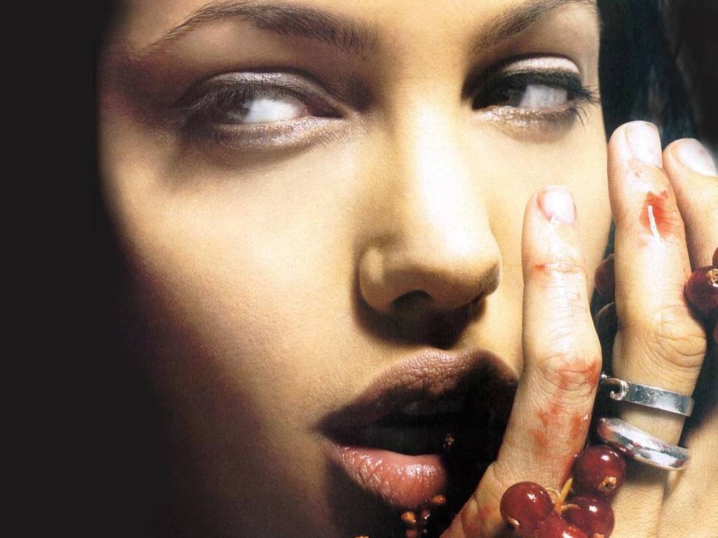 Angelina Jolie #29022