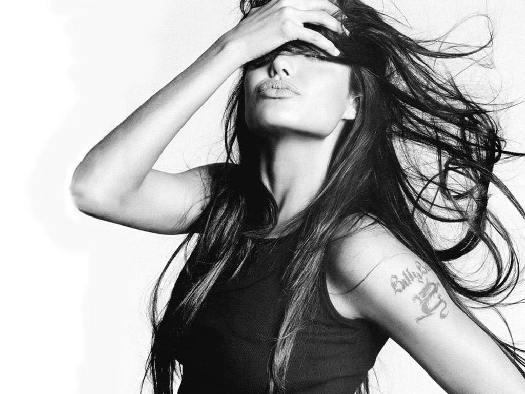 Angelina Jolie #29025