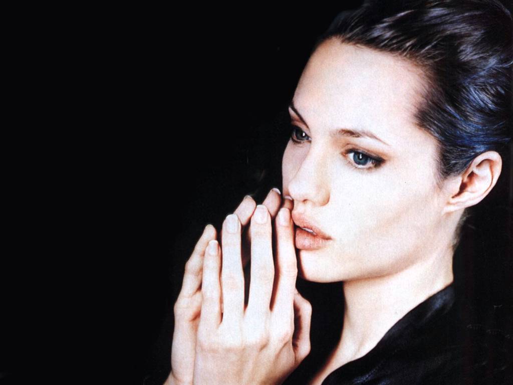 Angelina Jolie #29035
