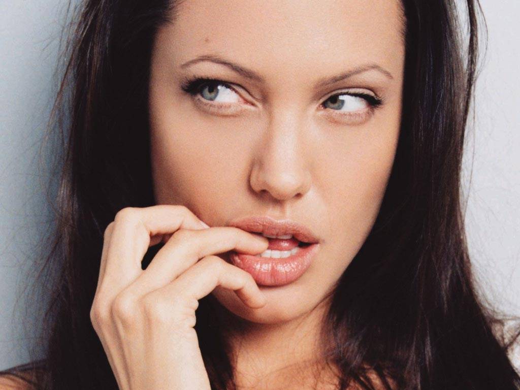 Angelina Jolie #29061