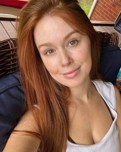 Leanna Decker photo 9839